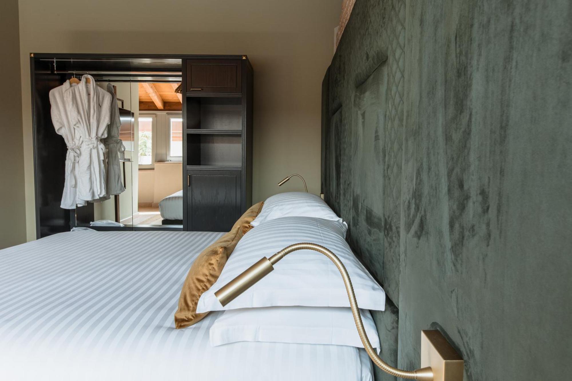 Pavillon Suite & Apartments Πεσκιέρα ντελ Γκάρντα Εξωτερικό φωτογραφία
