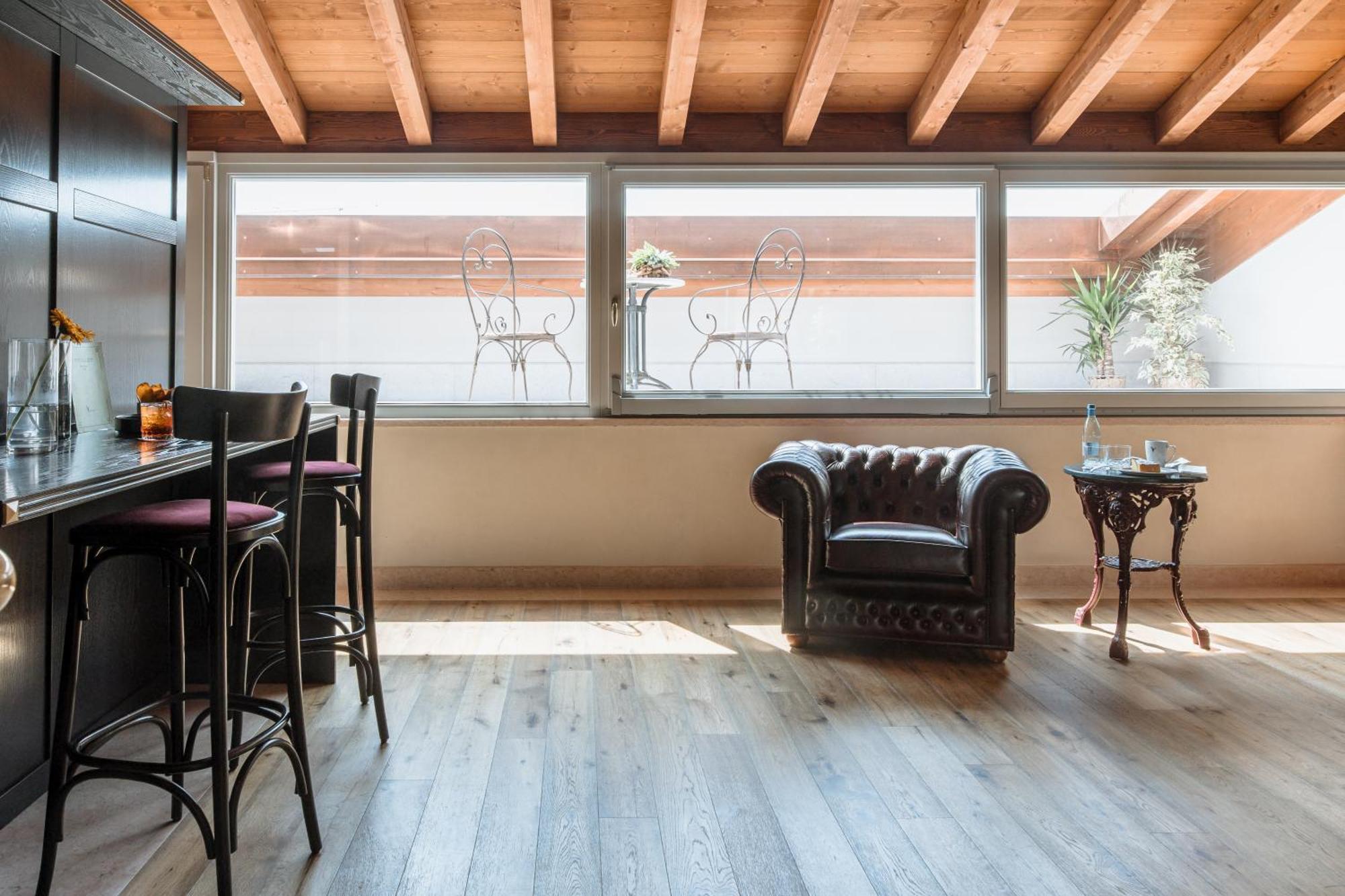 Pavillon Suite & Apartments Πεσκιέρα ντελ Γκάρντα Εξωτερικό φωτογραφία