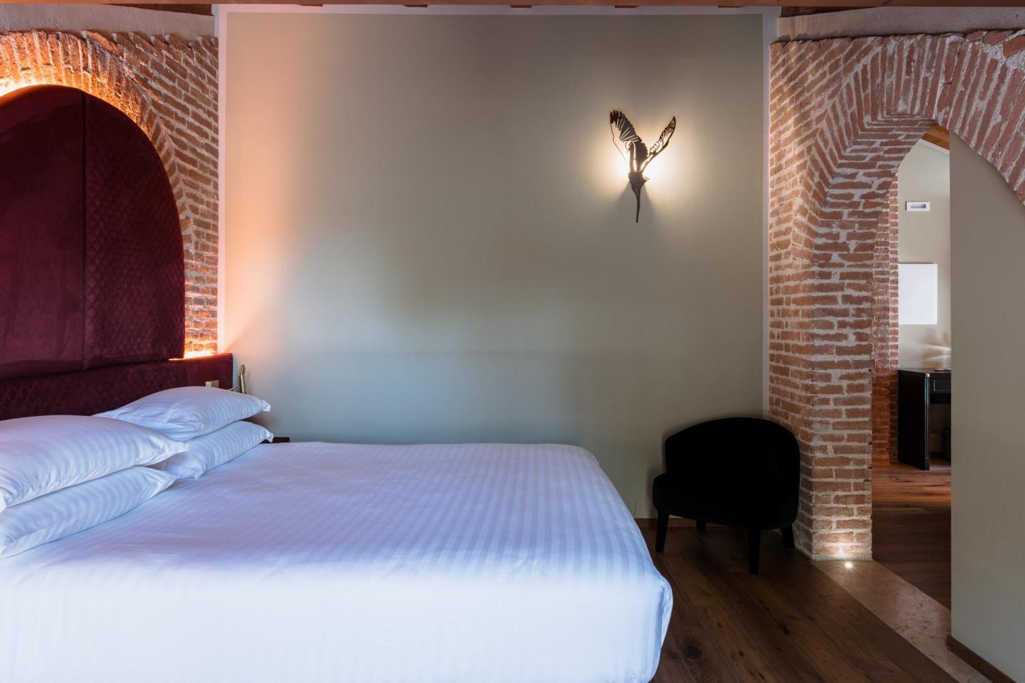 Pavillon Suite & Apartments Πεσκιέρα ντελ Γκάρντα Εξωτερικό φωτογραφία