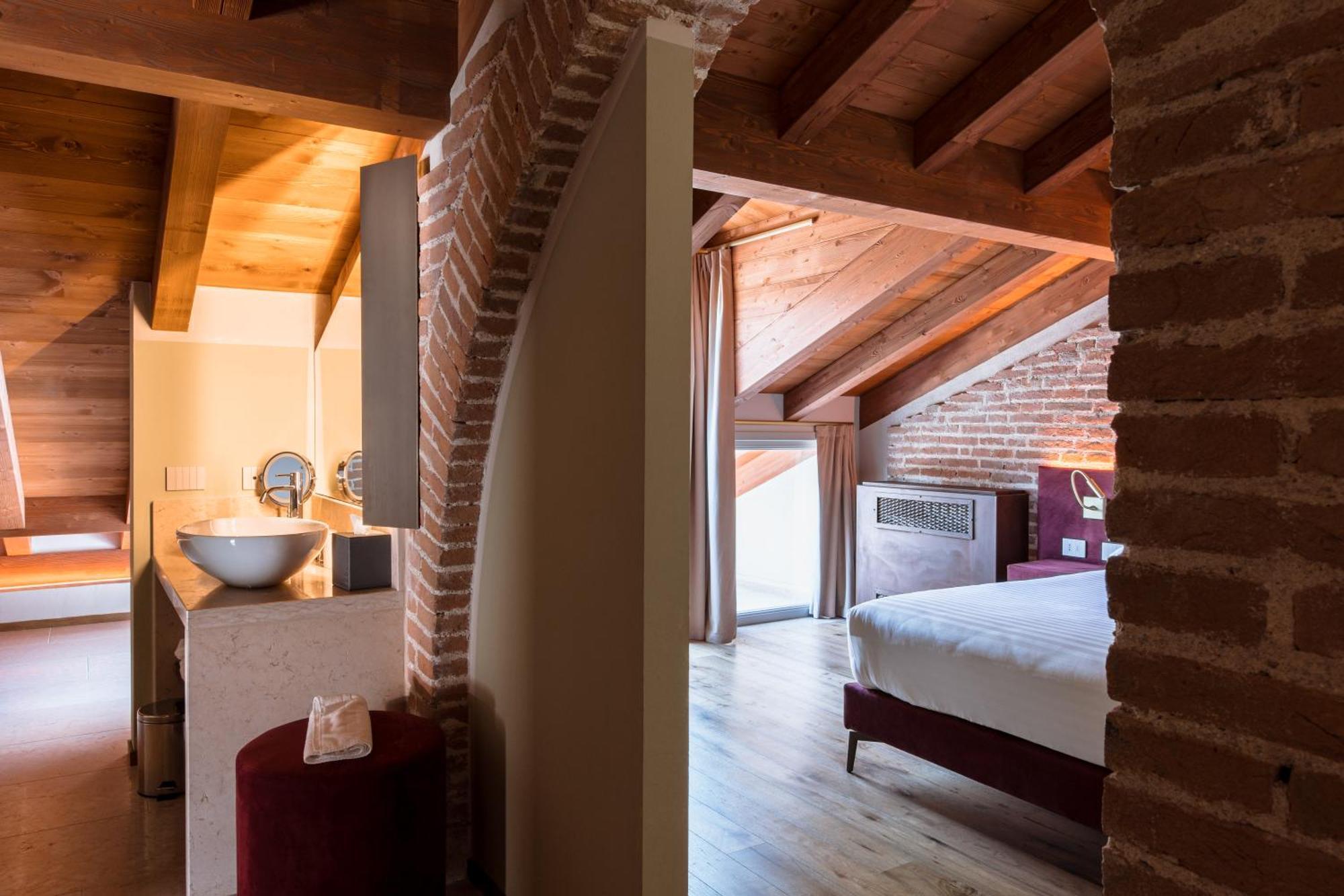 Pavillon Suite & Apartments Πεσκιέρα ντελ Γκάρντα Εξωτερικό φωτογραφία