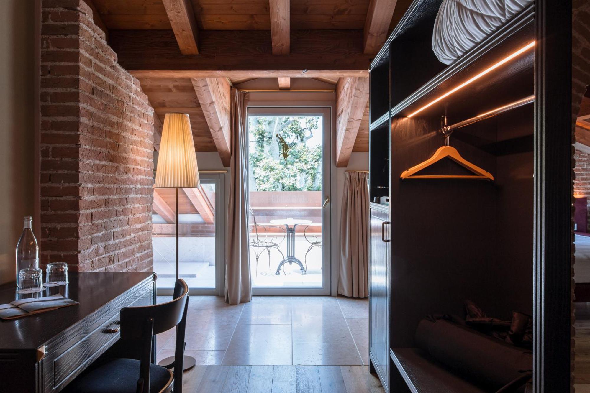 Pavillon Suite & Apartments Πεσκιέρα ντελ Γκάρντα Εξωτερικό φωτογραφία
