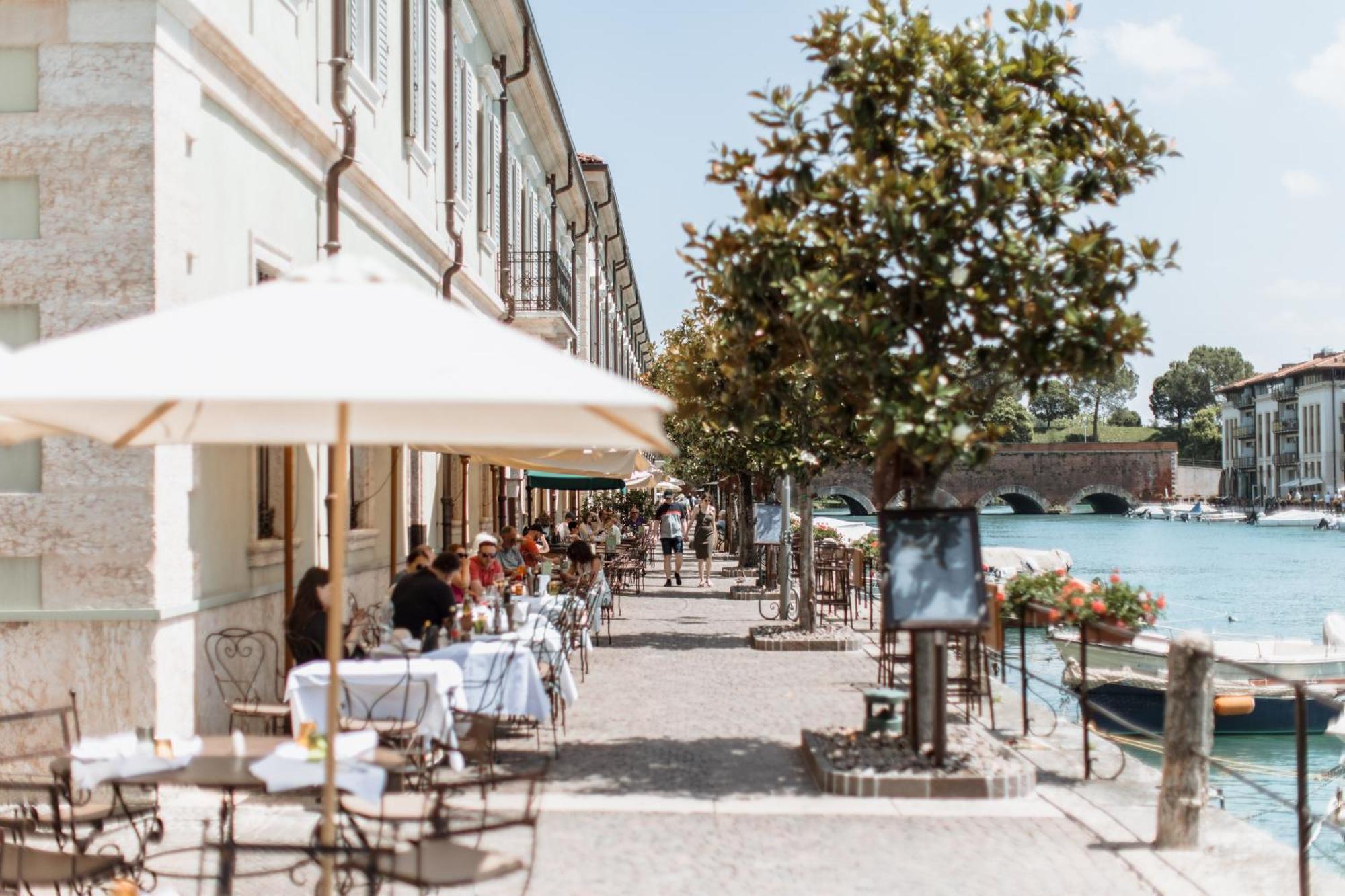 Pavillon Suite & Apartments Πεσκιέρα ντελ Γκάρντα Εξωτερικό φωτογραφία