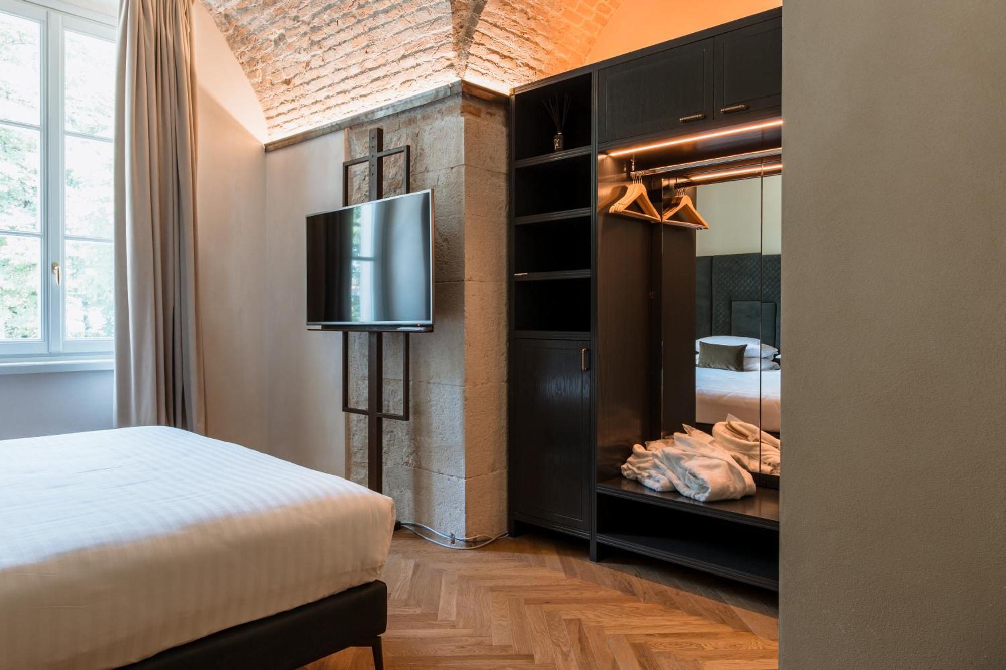 Pavillon Suite & Apartments Πεσκιέρα ντελ Γκάρντα Εξωτερικό φωτογραφία