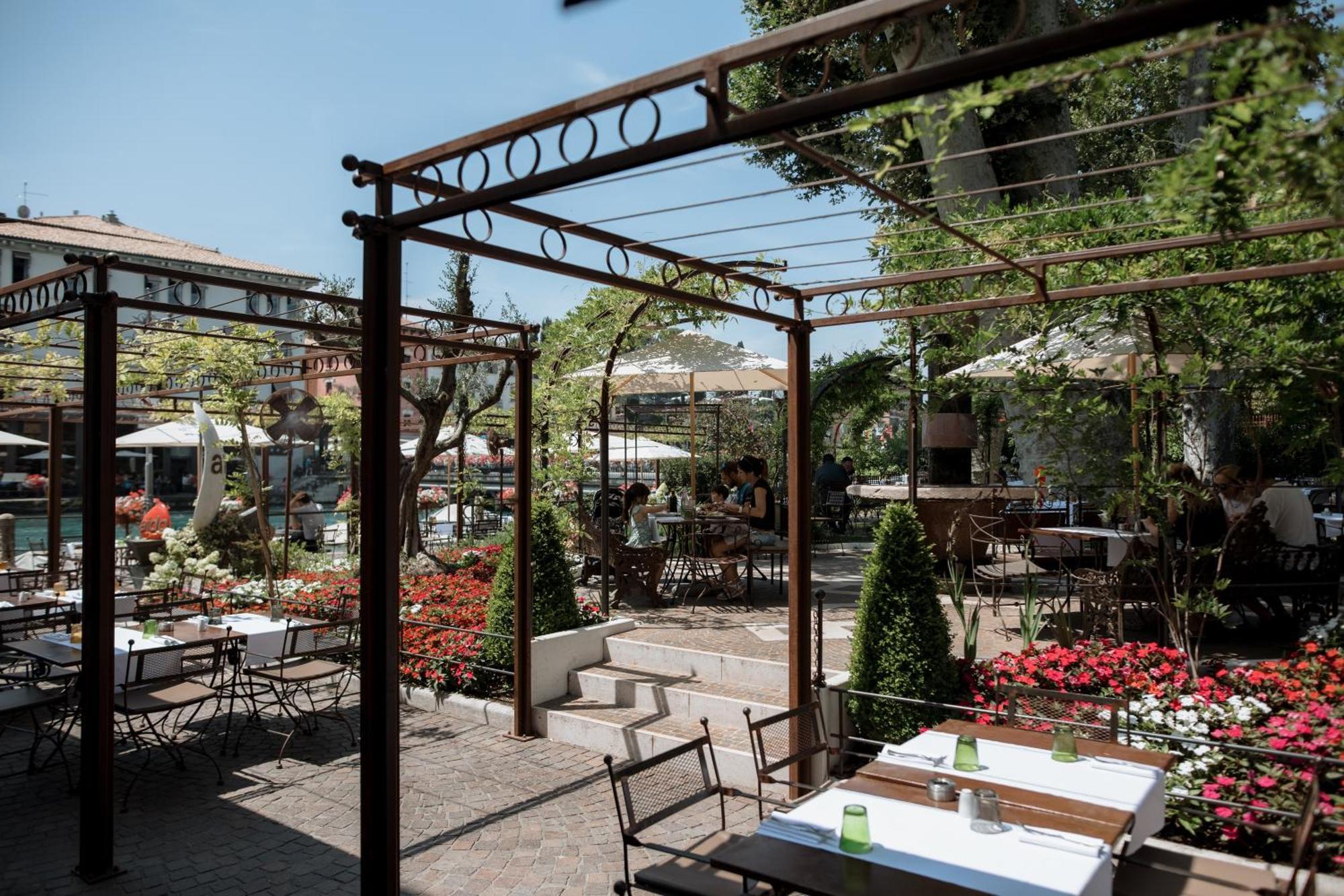 Pavillon Suite & Apartments Πεσκιέρα ντελ Γκάρντα Εξωτερικό φωτογραφία