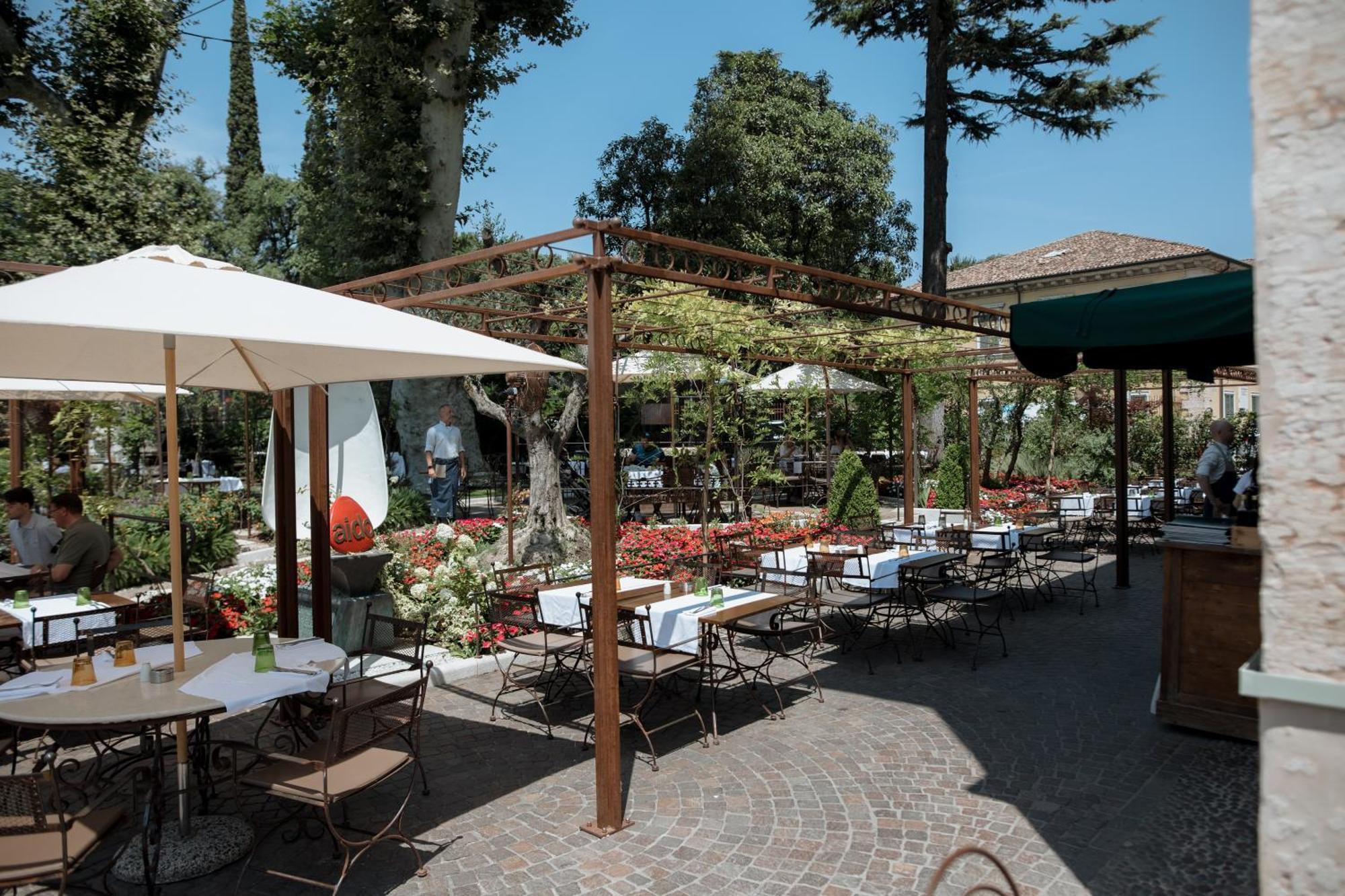 Pavillon Suite & Apartments Πεσκιέρα ντελ Γκάρντα Εξωτερικό φωτογραφία