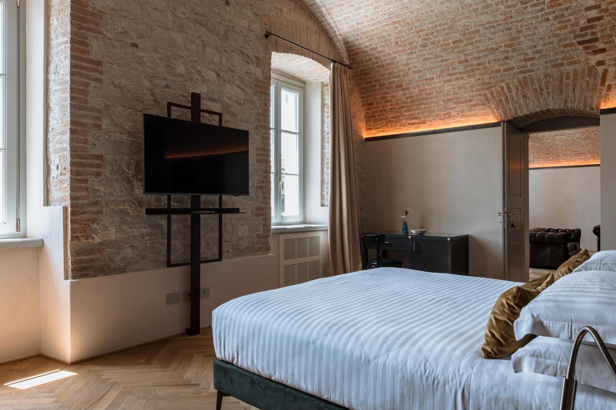 Pavillon Suite & Apartments Πεσκιέρα ντελ Γκάρντα Εξωτερικό φωτογραφία