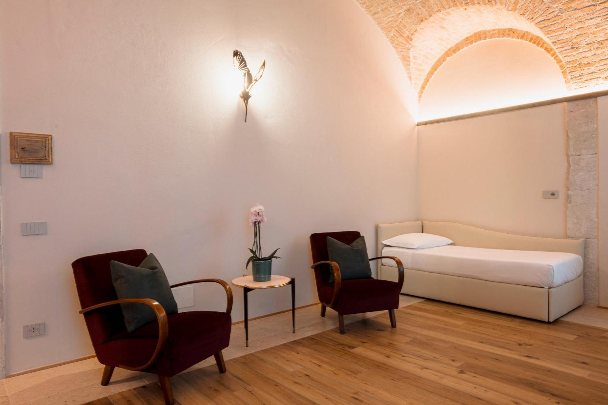 Pavillon Suite & Apartments Πεσκιέρα ντελ Γκάρντα Εξωτερικό φωτογραφία